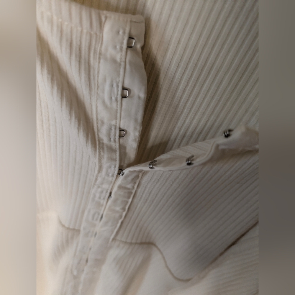 Shyanne Cream Ribbed Hook-and-Eye Corset Design Long Sleeve Top - Picture 5 of 6